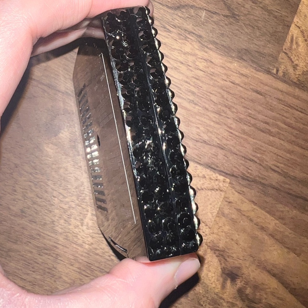 Chanel ULTRA‎ LE TEINT Powder Compact - Picture 7 of 10